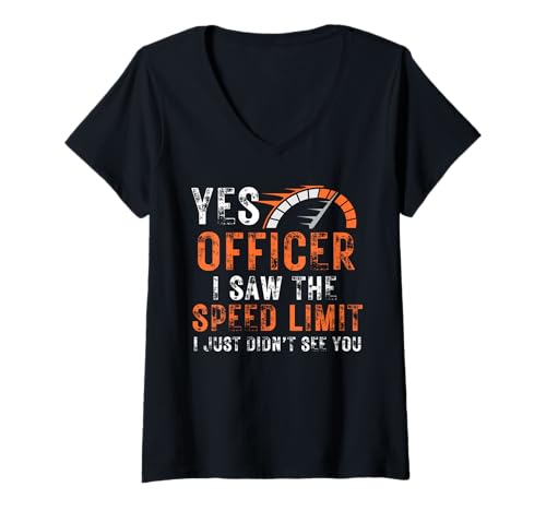Damen Lustiges Rennauto mit Aufschrift Yes Officer Speeding T-Shirt mit V-Ausschnitt Damen Lustiges Rennauto mit Aufschrift Yes Officer Speeding T-Shirt mit V-Ausschnitt von Yes Officer I Saw The Speed Limit