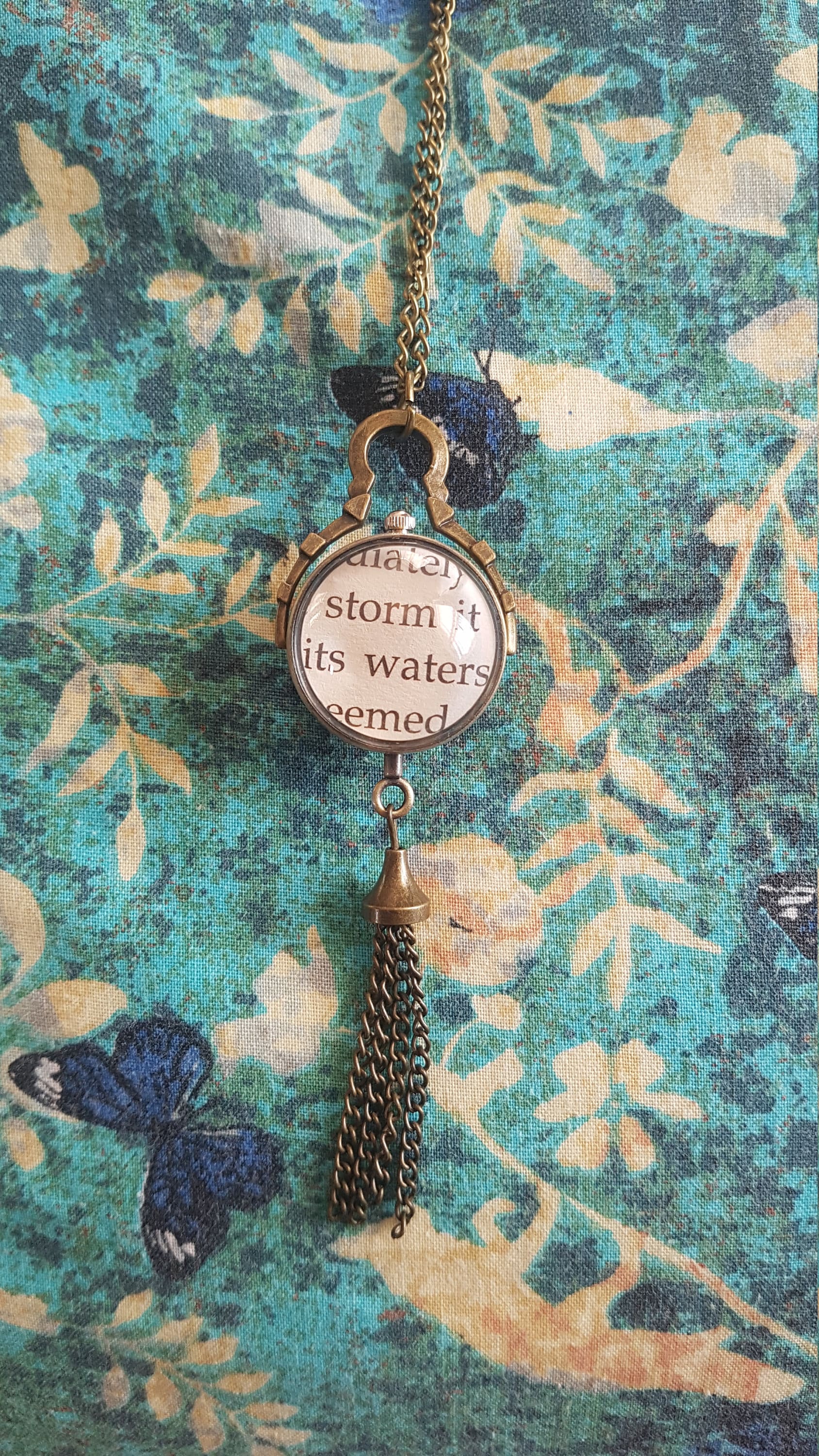 Taschenuhr-Halskette Antik Messing Gold Halskette Mit Buchseite von YeshaKB