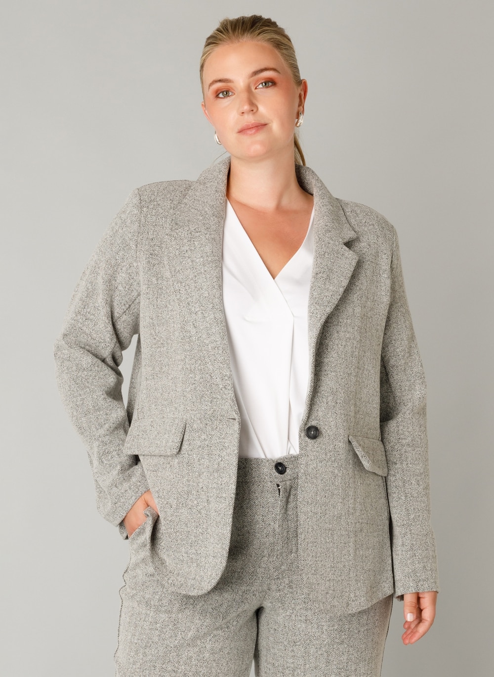 Große Größen Blazer Franzi, Damen, grau, Größe: 44, Polyester/Baumwolle, Happy Size DE Women von Yest Curve