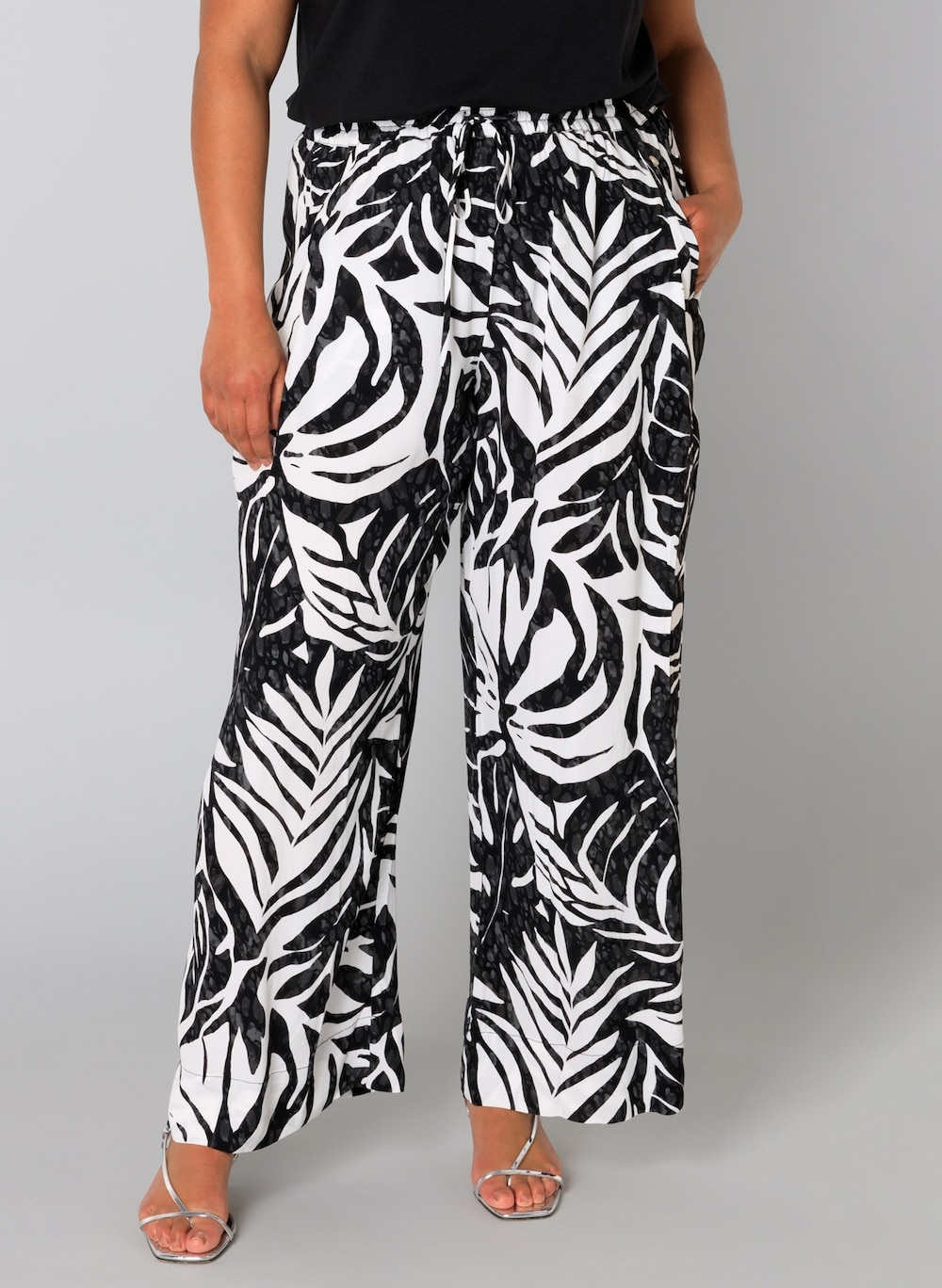 Große Größen Hose Ully, Damen, schwarz, Größe: 54, Viskose, Happy Size DE Women von Yest Curve