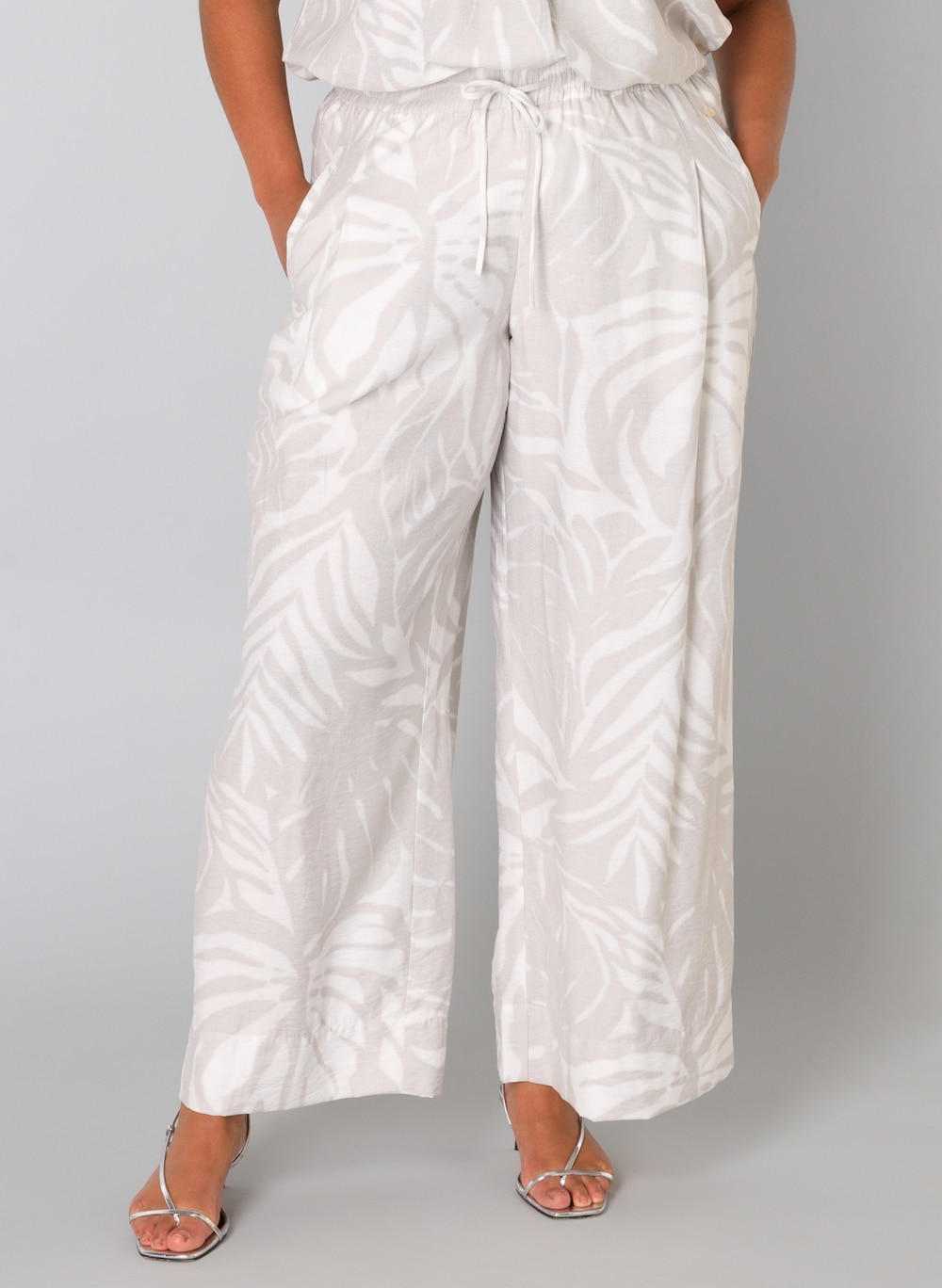 Große Größen Hose Urmi, Damen, grau, Größe: 52, Viskose/Synthetische Fasern, Happy Size DE Women von Yest Curve