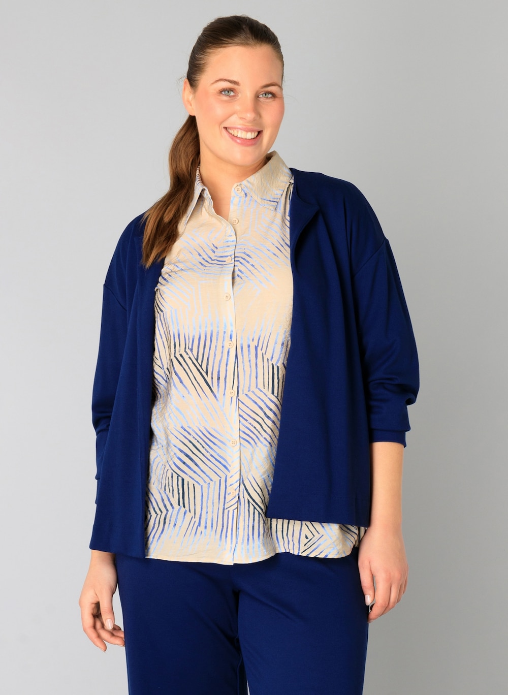 Große Größen Strickjacke Vedhika, Damen, blau, Größe: 46, Viskose/Nylon, Happy Size DE Women von Yest Curve