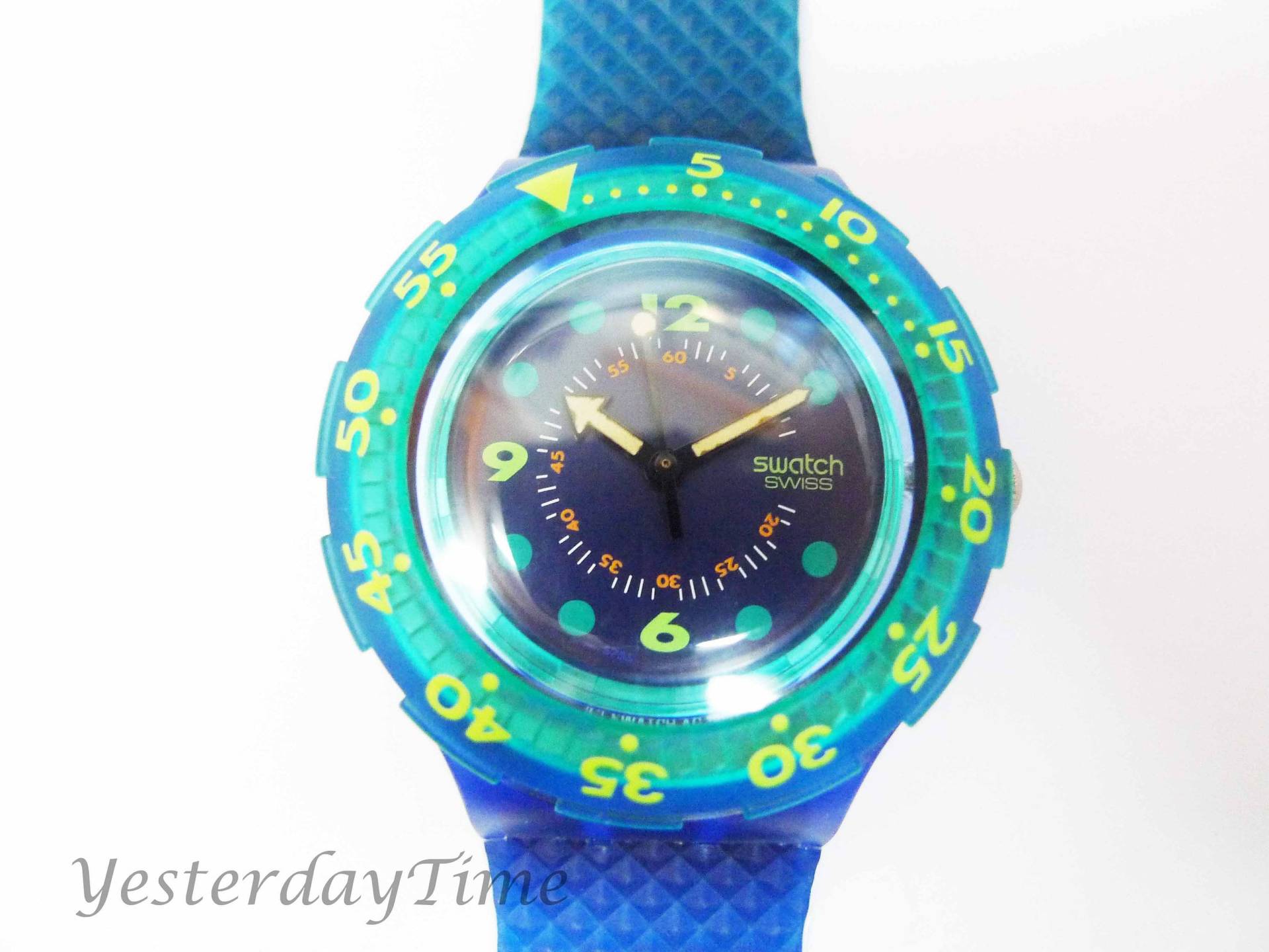 Swatch Blue Moon 1990 Schweizer Gemacht Quarzuhr Swatch Blue Moon 1990 Schweizer Gemacht Quarzuhr von Yesterdaytime