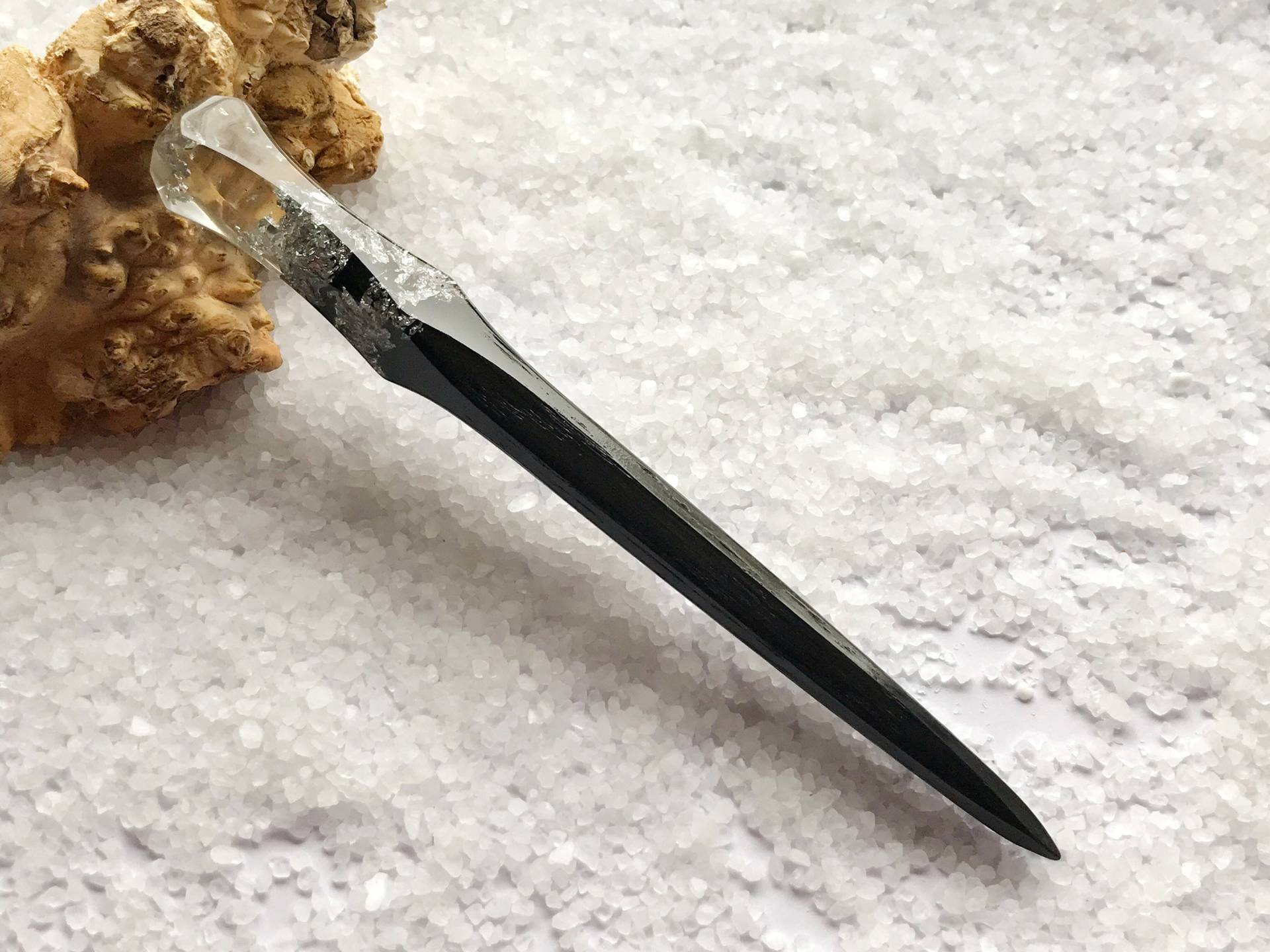 Silberfolien-Harz-Haarstab - Handgemachte Hölzerne Haarnadel, Einzigartiger Boho-Long-Dutt-Halter Silberfolien-Harz-Haarstab - Handgemachte Hölzerne Haarnadel, Einzigartiger Boho-Long-Dutt-Halter von YevheniiaShop