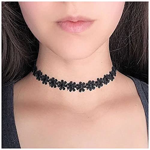 Yheakne Boho Blume Spitze Choker Halskette Schwarze Spitze Tattoo Choker Halskette Gänseblümchen Blume Schlüsselbein Halskette Retro 90er Halskette Kettenschmuck Für Frauen Und Mädchen (schwarz) von Yheakne