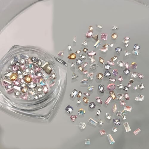 50 Stück Modische Kristall Nagelkunst Schmuckanhänger Kristall-3D Diamant Strasssteine Nagel Strasssteine Nageldekoration von YiQinzcxg