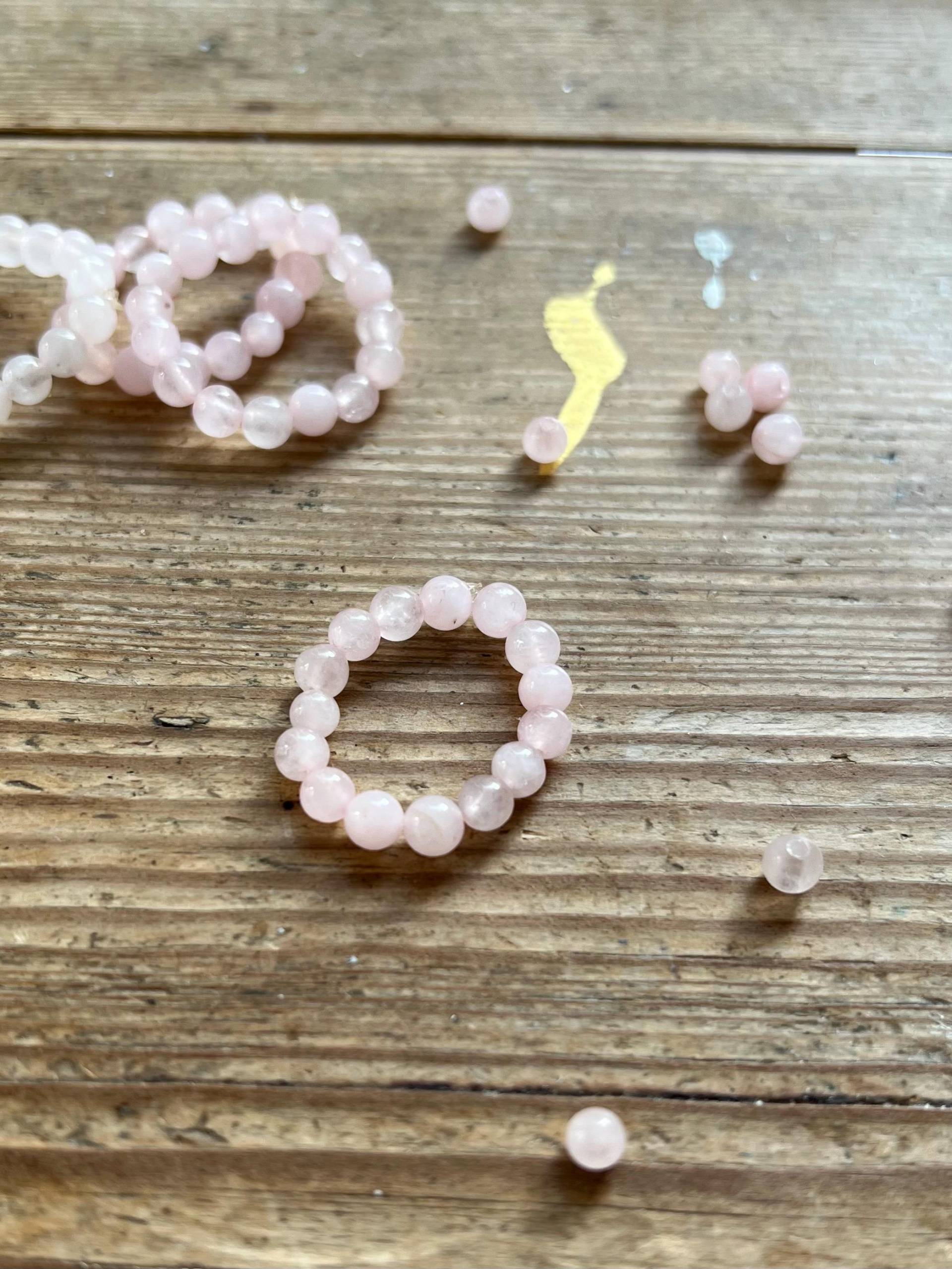 Damen Ring Rosenquarz, Sommer Ring, Perlen, Rosenquarz Für Sie von YlvaLores