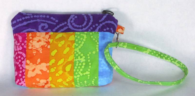 Bunte Regenbogen Batik Patchwork Armband/Kleine Geldbörse Handtasche Oder Kosmetiktasche von YobabsShop