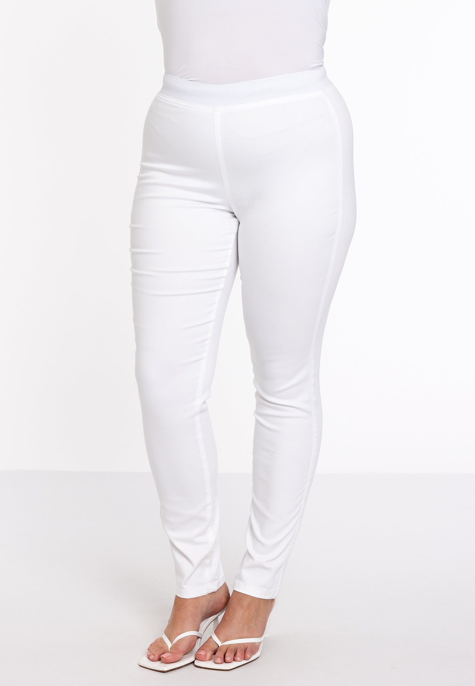 Jegging slim-fit WHITE von Yoek