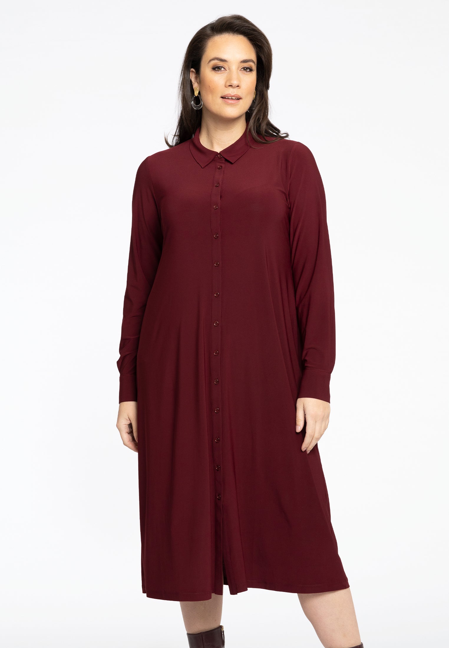 Langes Kleid mit Knöpfen DOLCE von Yoek