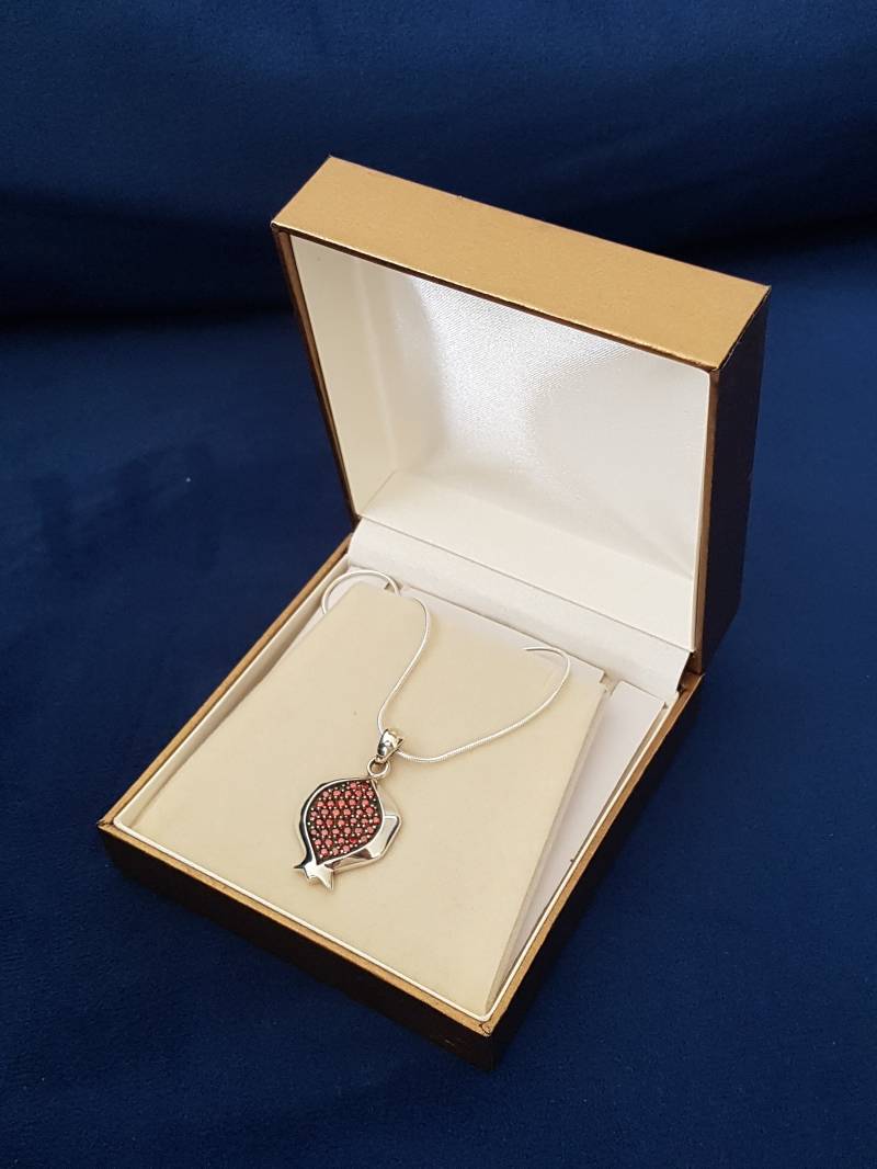 925 Silber Granatapfel Anhänger Halskette Mit Zirkon Steinen von YoelsJewelry