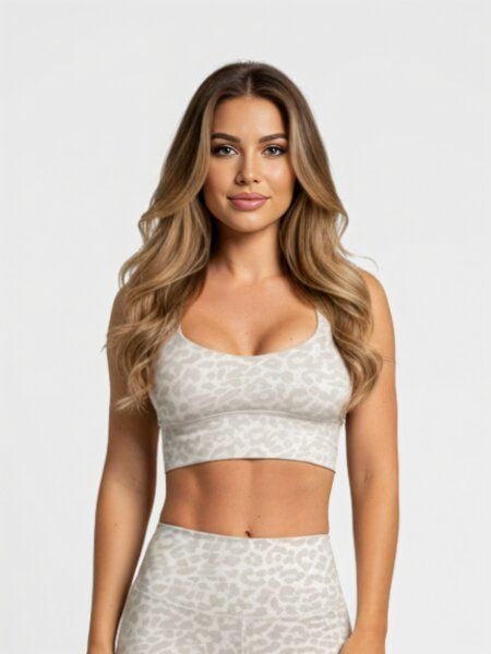 Yoga Hero Sport BH Leopard ecoNYL mit herausnehmbaren Pads von Yoga Hero