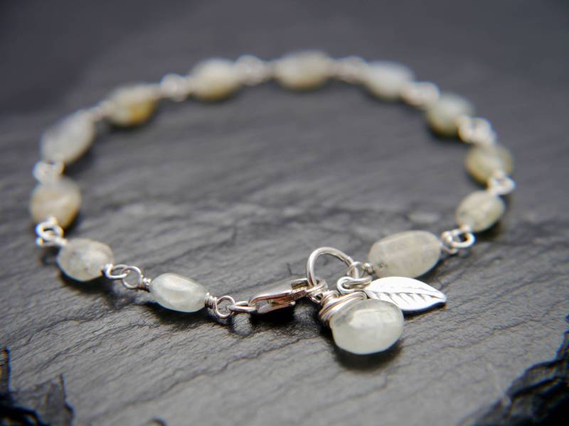 Aquamarine Sterling Silber Stapeln Schichtung Rosenkranz Kette Edelstein Perlen Armband März Birthstone Aquamarine Sterling Silber Stapeln Schichtung Rosenkranz Kette Edelstein Perlen Armband März Birthstone von YogaChickJewelry