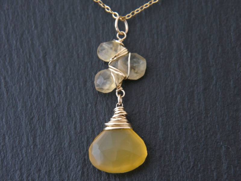 Citrin Gelber Chalcedon Edelstein Blühende Rebe Anhänger Halskette 14K Gold Filled Citrin Gelber Chalcedon Edelstein Blühende Rebe Anhänger Halskette 14K Gold Filled von YogaChickJewelry