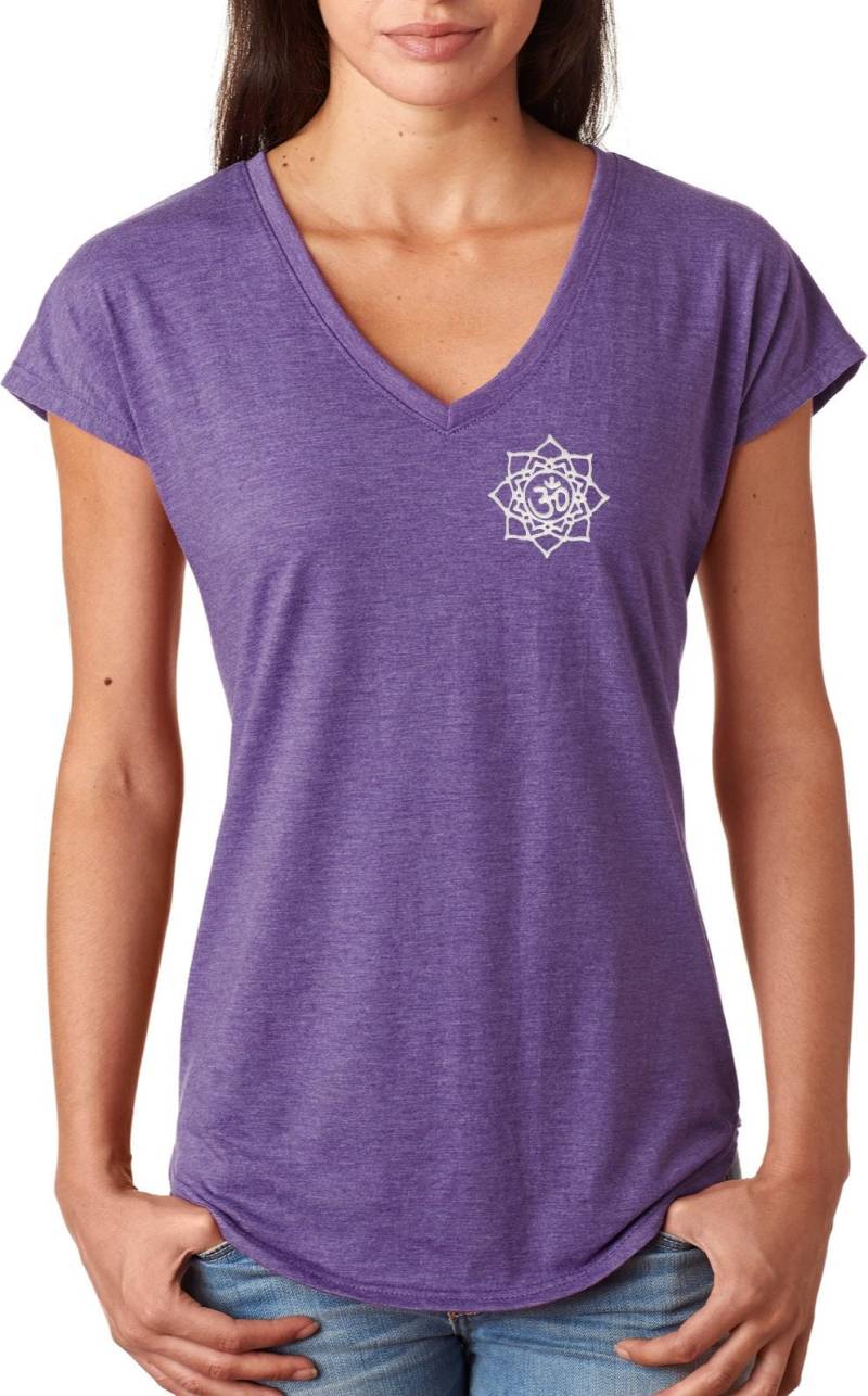 Lotus Om Aufgesetzte Tasche Print Damen Yoga Tri-Blend V-Neck T-Shirt Weiß = Whitelotus-Pp-6750Vl von YogaClothingForYou