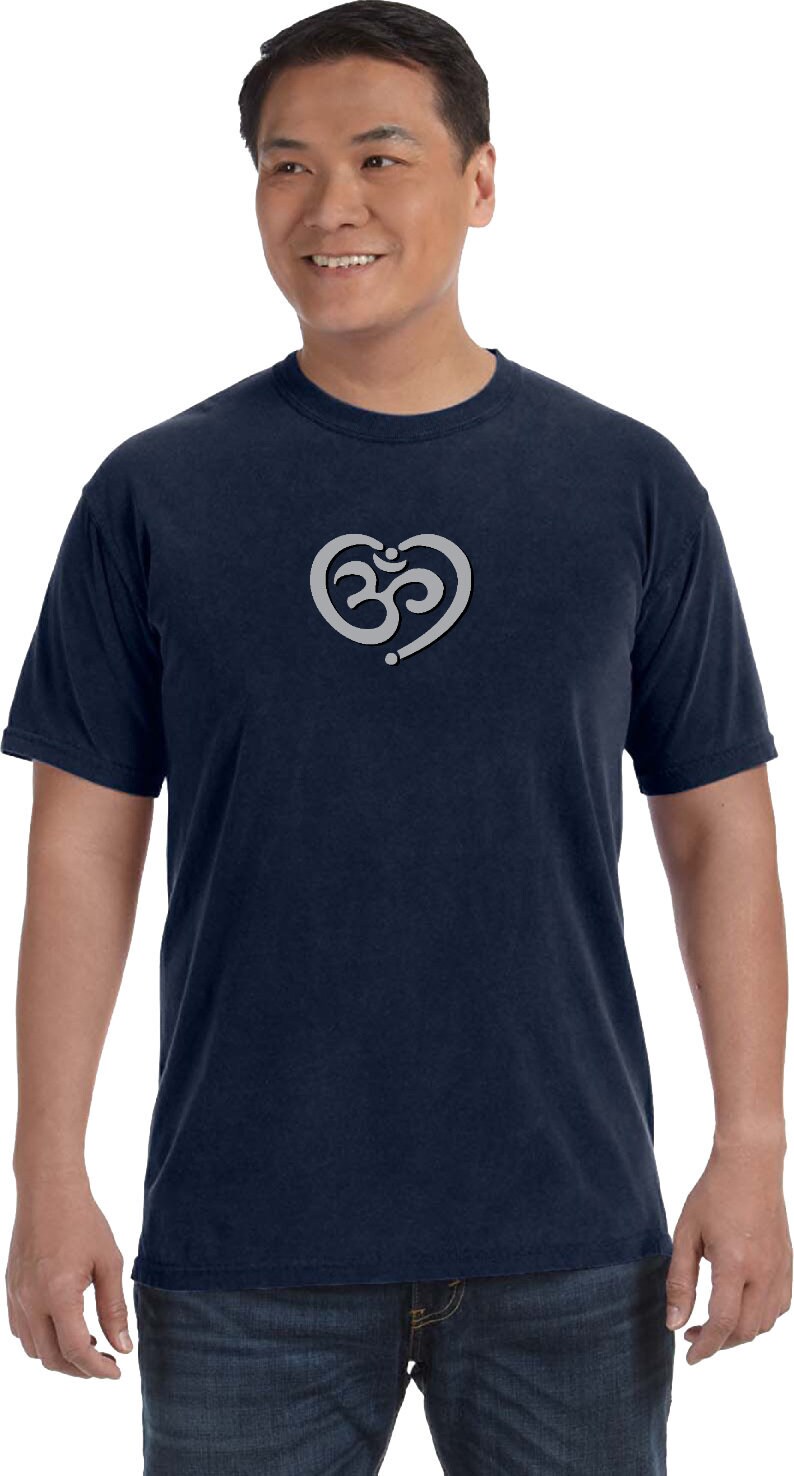 Om Herz Erwachsenen Unisex Yoga Schwergewichts-Pigment Gefärbt T-Shirt = Omheart-1717 von YogaClothingForYou