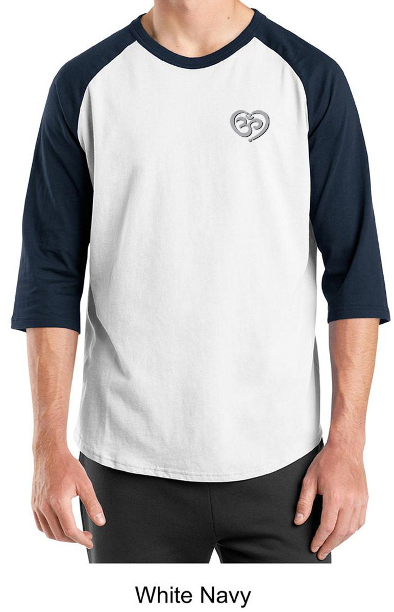 Om Herz Tasche Druck Yoga Raglan T-Shirt = T200-Heartpocket von YogaClothingForYou