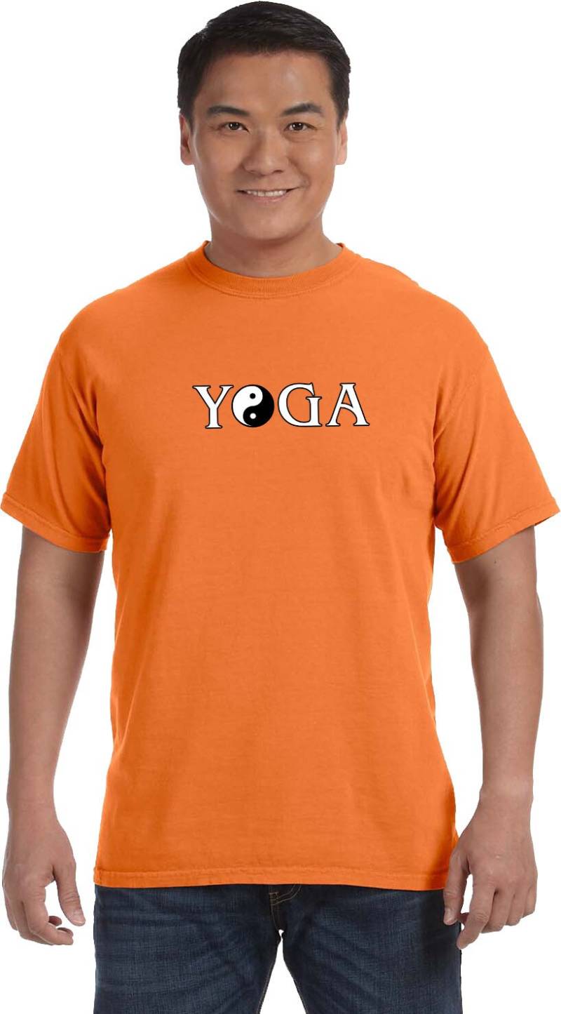 Yin Yang Yoga Text Schwergewicht Pigment Gefärbt T-Shirt = Yyyogatext-1717 von YogaClothingForYou