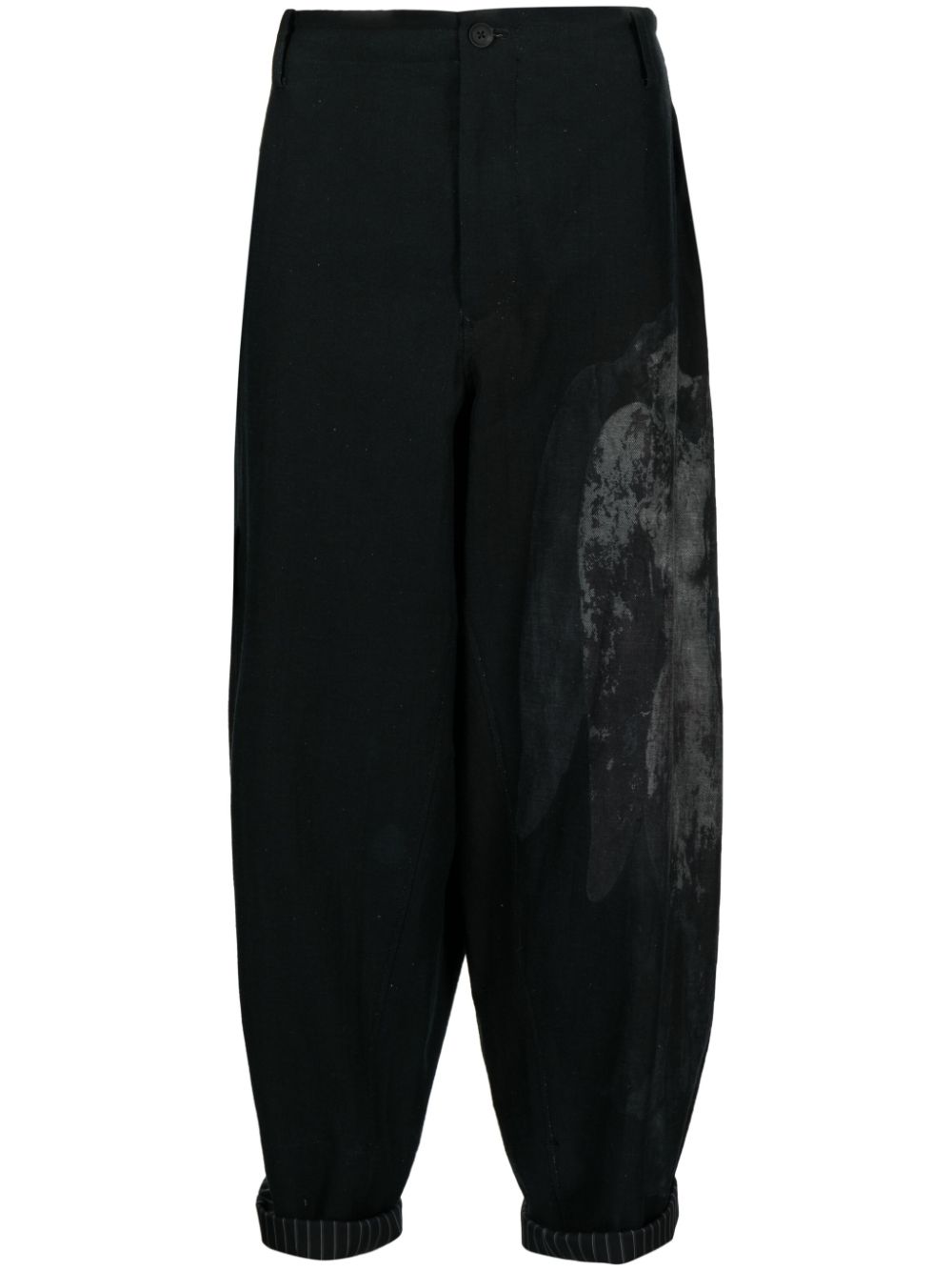 Yohji Yamamoto Baggy-Hose mit Print - Schwarz von Yohji Yamamoto