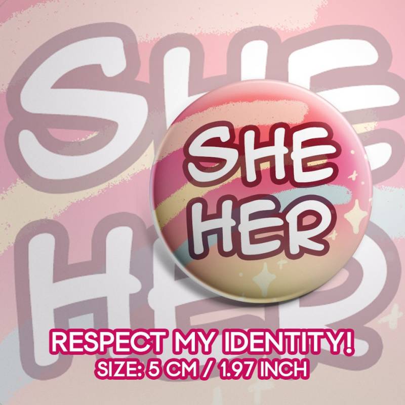 Sie/Her | Pronomen Abzeichen 5 cm Durchmesser von Yokufo