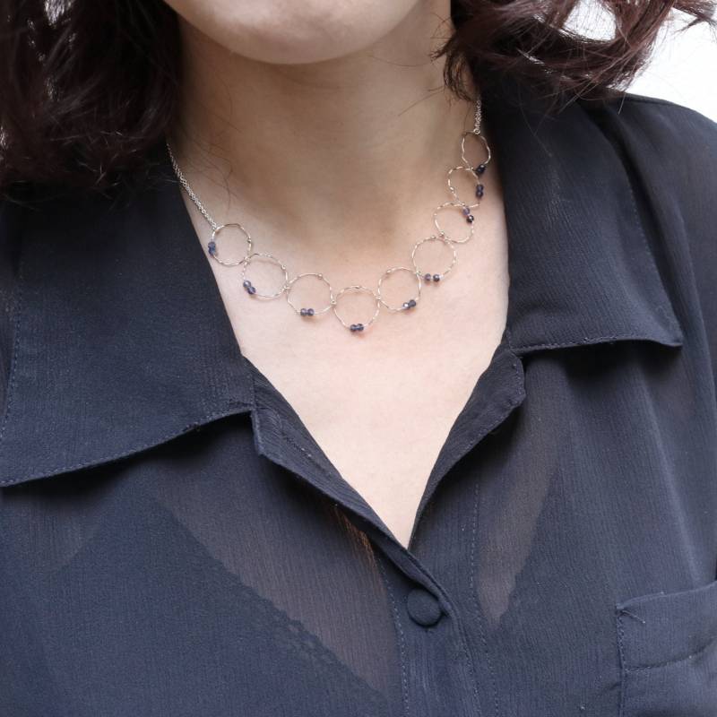 Iolite Pendant Halskette | Moderne Silberkette Kettenkette Handgemachte Silberanhänger Iolite Pendant Halskette | Moderne Silberkette Kettenkette Handgemachte Silberanhänger von YomJewellery