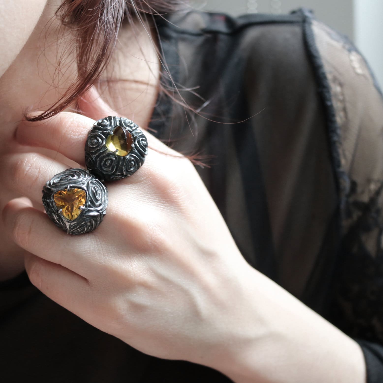 Oxidised Silver Hand Graved Ring | Recycelte Silber Statement Silberbier Quartz Mens von YomJewellery