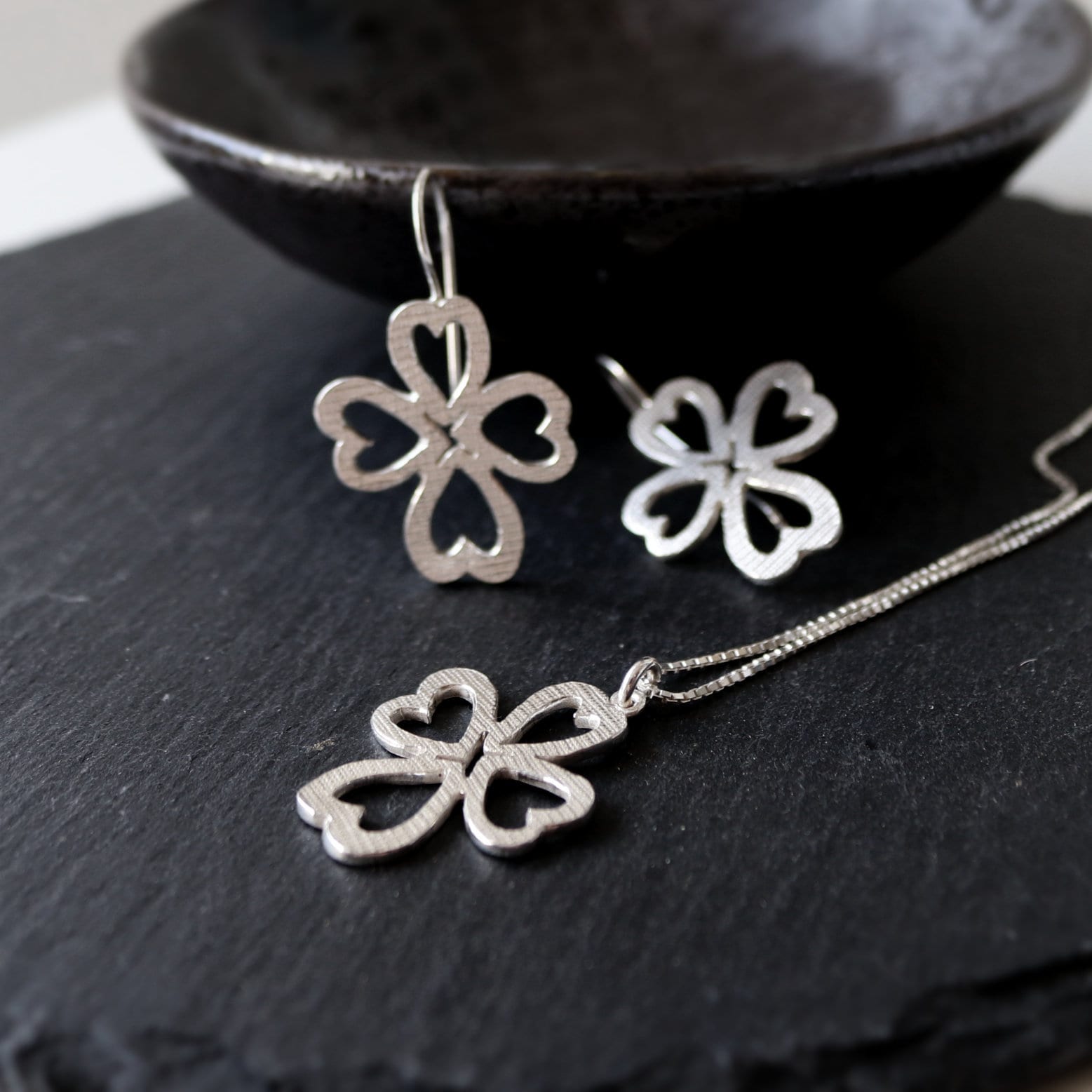 sterling Silberkreuz-Halskette | Cross Schmuck Herzkette Love Heart Halskette Geschenke Für Sie Frühlingsgeschenke Made in Uk sterling Silberkreuz-Halskette | Cross Schmuck Herzkette Love Heart Halskette Geschenke Für Sie Frühlingsgeschenke Made in Uk von YomJewellery