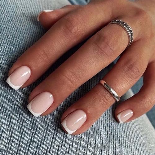 French Tip Press on Nails 24 Stück quadratische künstliche Nägel – klassisches weißes französisches Design, volle Abdeckung, künstliche Nägel für Frauen und Mädchen von Yongst