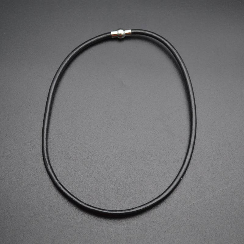 10 Stück 5mm Schwarz Runde Lederband Edelstahl Magnetverschluss 18 "Länge Halskette Ketten Schmuck Zubehör 10 Stück 5mm Schwarz Runde Lederband Edelstahl Magnetverschluss 18 "Länge Halskette Ketten Schmuck Zubehör von YongyangBeads