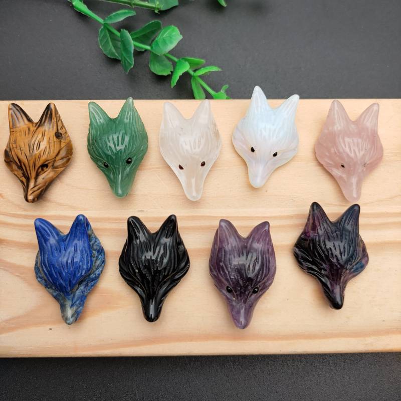 Geschnitzter Netter Kristall Fuchs-Kopf-stein-Hängende Natürliche Fluorit/Lapis Labradorit Tigerauge-Edelstein-Schmucksachen von YongyangBeads