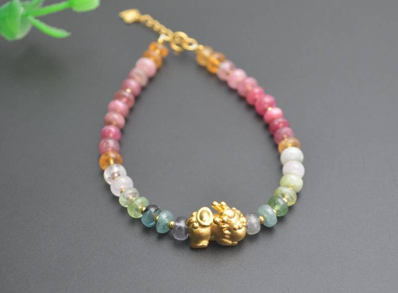 Handmade Natürliche Turmalin Rondelle Perlen 925 Silber Baby Pixiu Charme Armband Feinen Schmuck Für Frau Handmade Natürliche Turmalin Rondelle Perlen 925 Silber Baby Pixiu Charme Armband Feinen Schmuck Für Frau von YongyangBeads