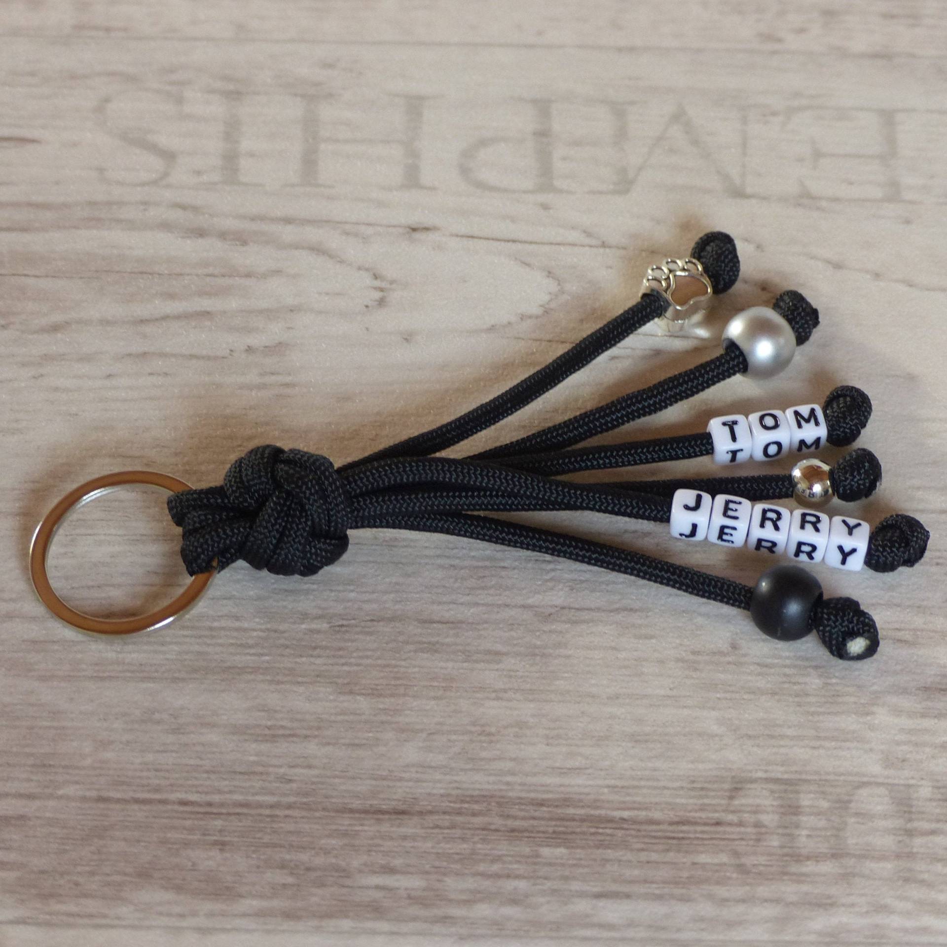 Schlüsselanhänger Taschenbaumler Aus Paracord Wunschfarben Personalisierbar Mit Name Anhänger Key Chain Geschenk Hunde Pfote Schlüsselanhänger Taschenbaumler Aus Paracord Wunschfarben Personalisierbar Mit Name Anhänger Key Chain Geschenk Hunde Pfote von YorkieTownDesign