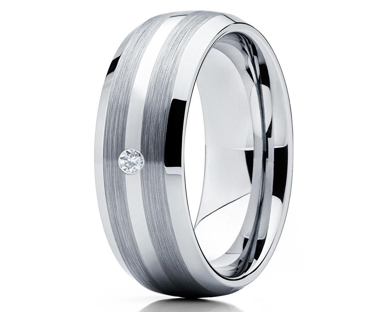 Einzigartiger Wolfram Ehering, 8mm Ehering, Hartmetall Ring, Diamant Ehering, Silber Tungsaten Ring, Comfort Fit Ring, Brush von YorksJewelryDesign
