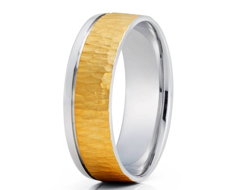 Holzmaserung Design Gelbgold Ehering Männer & Frauen Gold Jubiläum Band Zweifarbiger Ring Comfort Fit von YorksJewelryDesign