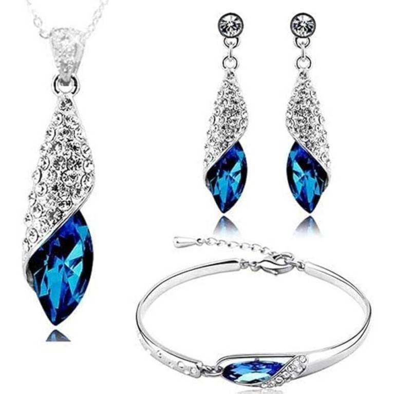 YouBella Schmuckset Crystal Stylish Halskette Schmuck Set Für Frauen & Mädchen (In Box Inhalt: Halskette x 1, Paar Ohrringe x 1, Ring x 1, Armband x 1, Modischer Kunstschmuck, Langlebige Ausführung), Mit Ohrringen und Armband, Versilbert YouBella Schmuckset Crystal Stylish Halskette Schmuck Set Für Frauen & Mädchen (In Box Inhalt: Halskette x 1, Paar Ohrringe x 1, Ring x 1, Armband x 1, Modischer Kunstschmuck, Langlebige Ausführung), Mit Ohrringen und Armband, Versilbert von YouBella