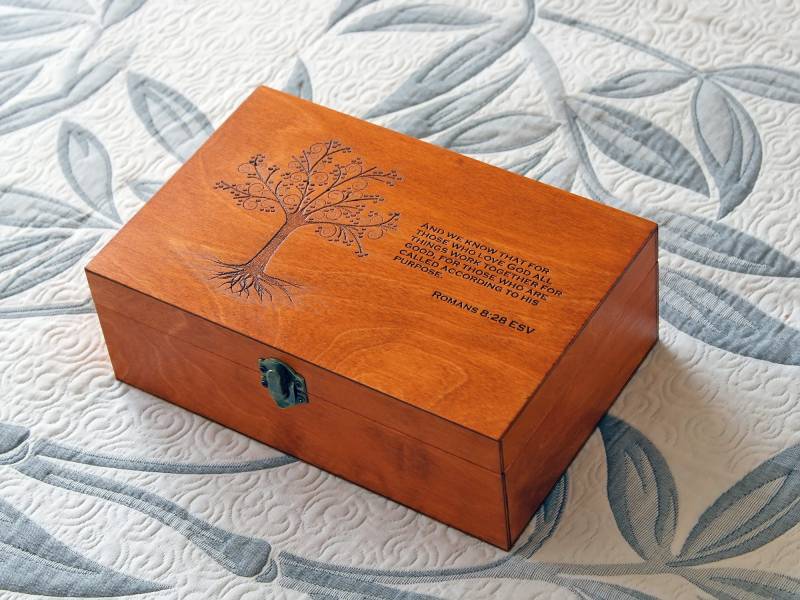 Benutzerdefinierte Zitat Holzbox, Erinnerungsbox, Gravierte Bibelvers Box, Individuell Gravierte Schmuckbox, Andenken Treasury Box von YouCanMAKEitPERSONAL