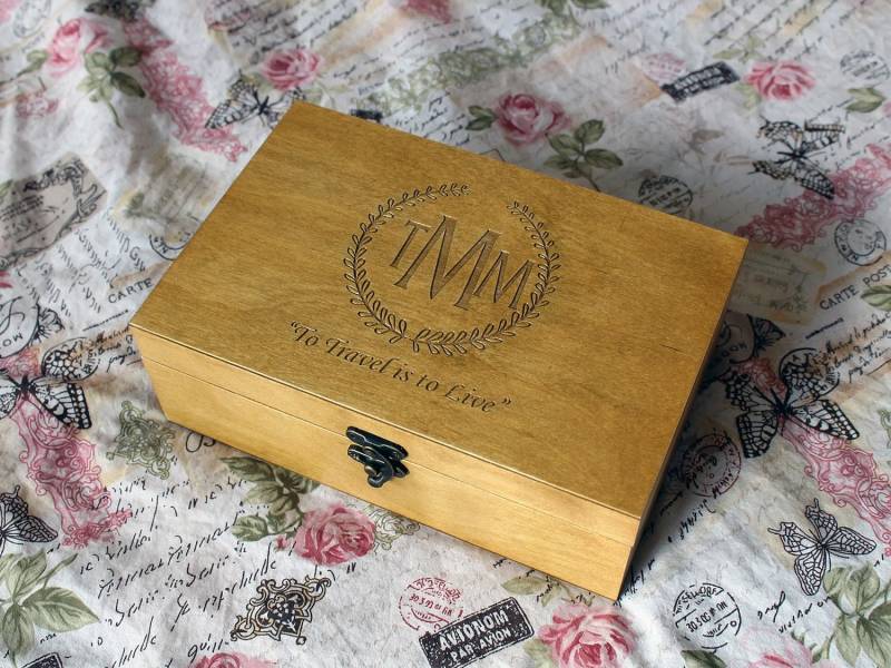 Monogramm-Box, Benutzerdefinierte Gravierte Box, Monogramm Schmuck-Box, Personalisierte Monogrammiert Holz-Box von YouCanMAKEitPERSONAL