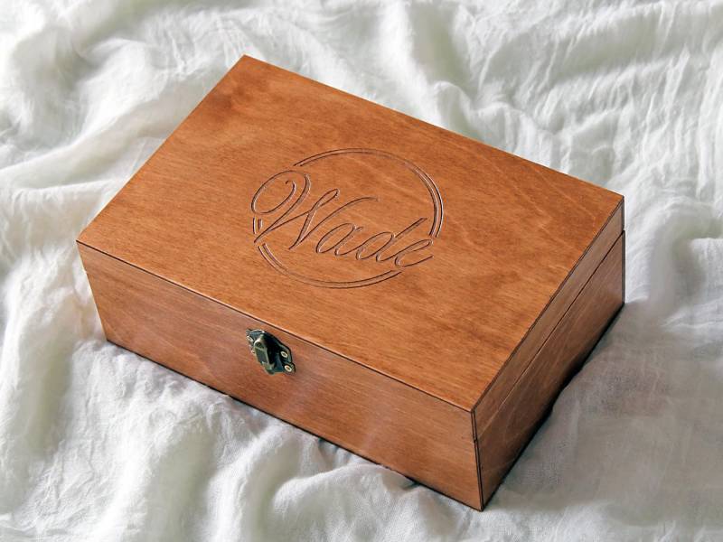 Personalisierte Holzkiste, Memory-Box, Benutzerdefinierte Gravierte Schmuck-Box, Andenken-Box, Schatzkiste, Namensbox von YouCanMAKEitPERSONAL