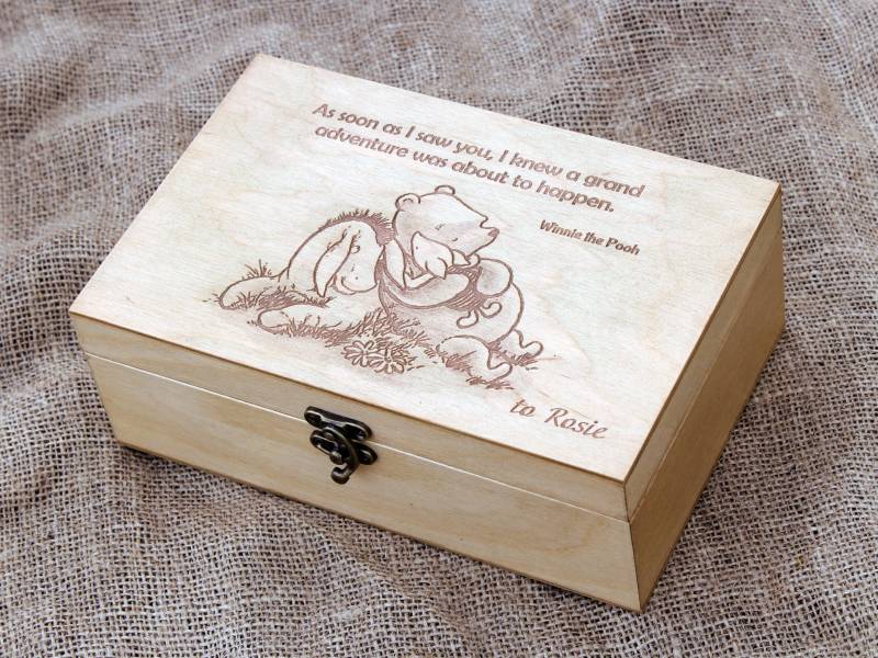 Winnie Puuh Geschenkbox, Geschenkbox Mit Zitat Auf Holzbox, Babygedächtnisbox, Schmuckschatulle Individueller Gravur, Erinnerungsbox von YouCanMAKEitPERSONAL