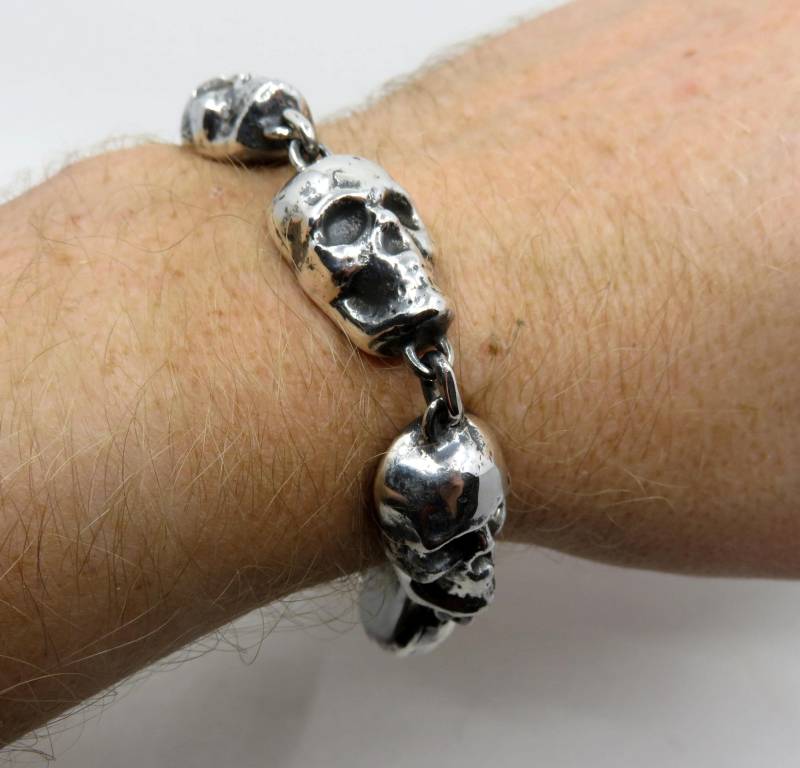 Massiver Sterling Silber Huge Skull Armband Oxidized Finish 155, 5 Gramm Keith Richards Von You Got The Silver von YouGotTheSilverUK