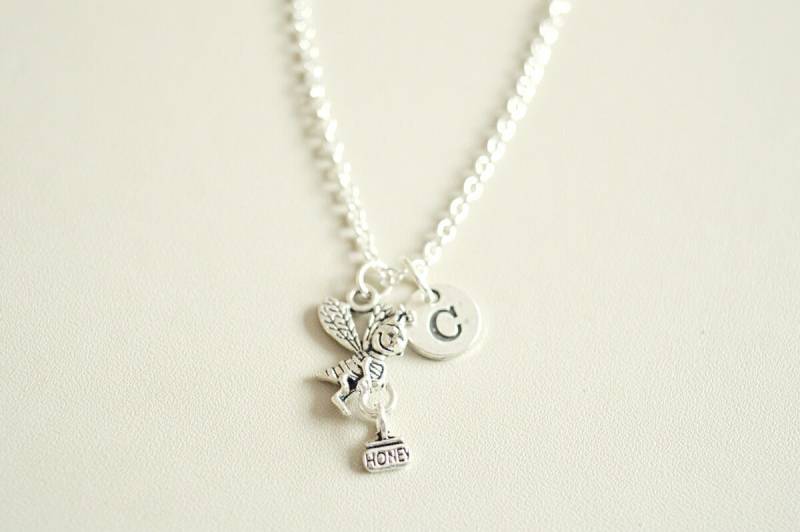 Biene Halskette, Bienenschmuck, Bienenkönigin Charm, Personalisierte Honigbiene, Themen Geschenke, Hochzeit, Hummel von YouLoveYouShop