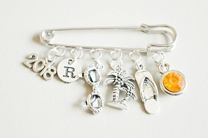Charm Brosche, Brosche Anstecknadel Silber, Urlaub Geschenk, Reise Geschenk Für Sie, Ruhestand Charm Brosche, Brosche Anstecknadel Silber, Urlaub Geschenk, Reise Geschenk Für Sie, Ruhestand von YouLoveYouShop