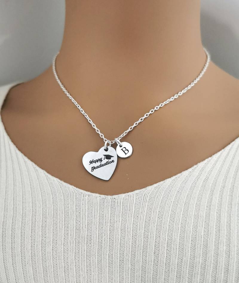 Graduierung Halskette, Geschenk, Silber Personalisierte Geschenk 2018 Hand Gestempelt Schmuck Graduate Halskette von YouLoveYouShop