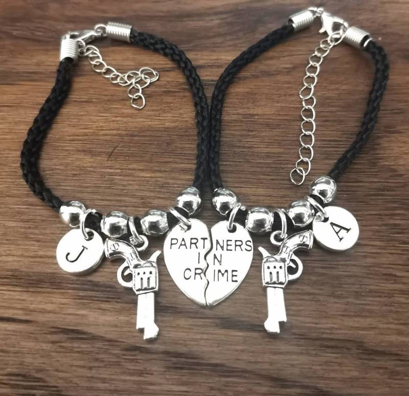 Paar Armband, Personalisierte Paare Armbänder, Partner in Crime Schwester Armband Set, Beste Freundin Set Von Zwei Geschenken von YouLoveYouShop