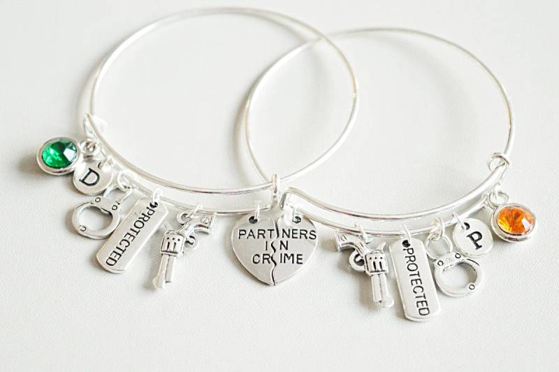 Partner in Crime Armband Set, Bff Geschenkidee, Armbänder Set Von Zwei Besten Freundinnen Armbänder, Handschellen, Mutter Tochter, Schwester von YouLoveYouShop