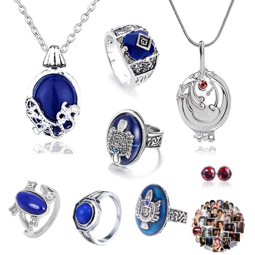 YouU 28 Stück Vampire Diar.s Schmuck Aufkleber Set Elena Gilbert Eröffnung Eisenkraut Medaillon Anhänger Halskette Saphir Kristall Tageslicht Familie Vampire Wappen Ringe Diamant Ohrstecker von YouU