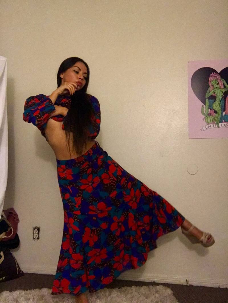 Vintage Retro Floral Print Rock Vintage Retro Floral Print Rock von YoungerSibling