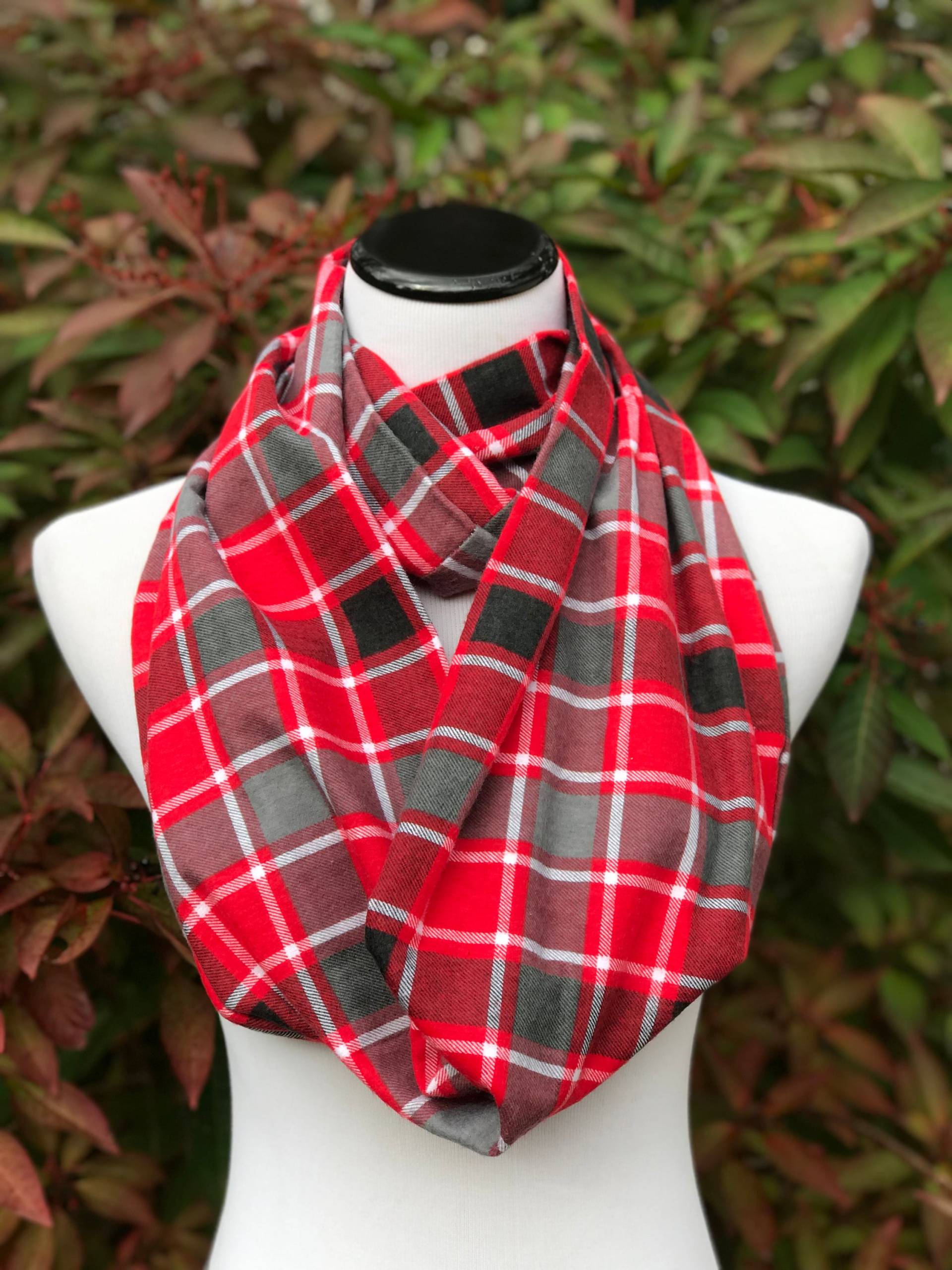 Karierter Flanell Schal Weihnachten Rot Grau Büffel Plaids Loop Warmer Winter Karierter Flanell Schal Weihnachten Rot Grau Büffel Plaids Loop Warmer Winter von YourComfyScarves