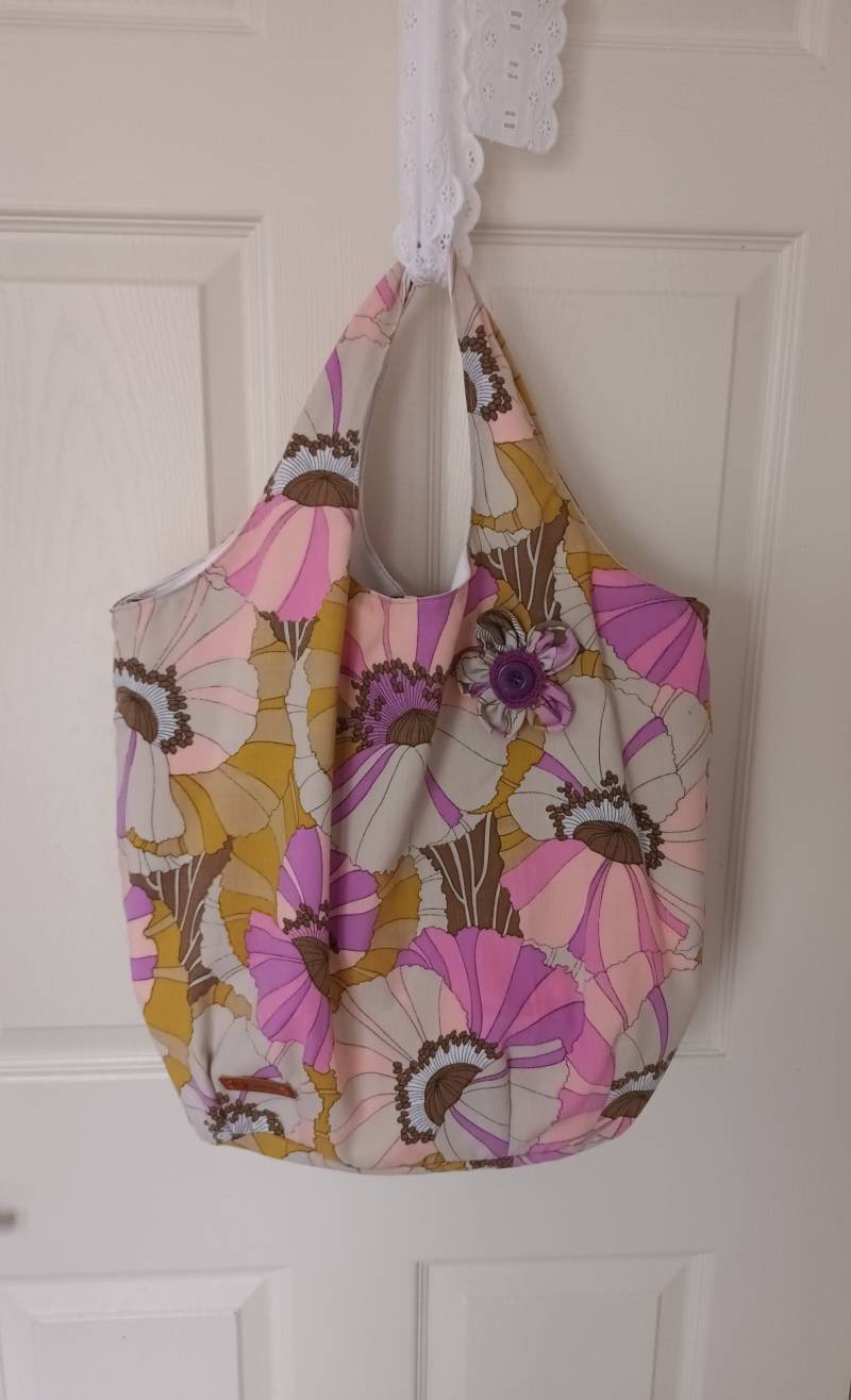 Shopper Aus Vintagestoff Shopper Aus Vintagestoff von YourCreativShop