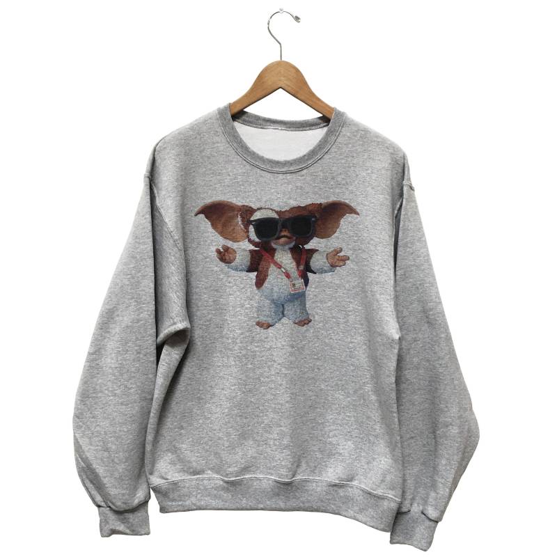 Gremlins Gizmo Urlaub Sweatshirt Unisex Gremlins Gizmo Urlaub Sweatshirt Unisex von YourCupOfTEE